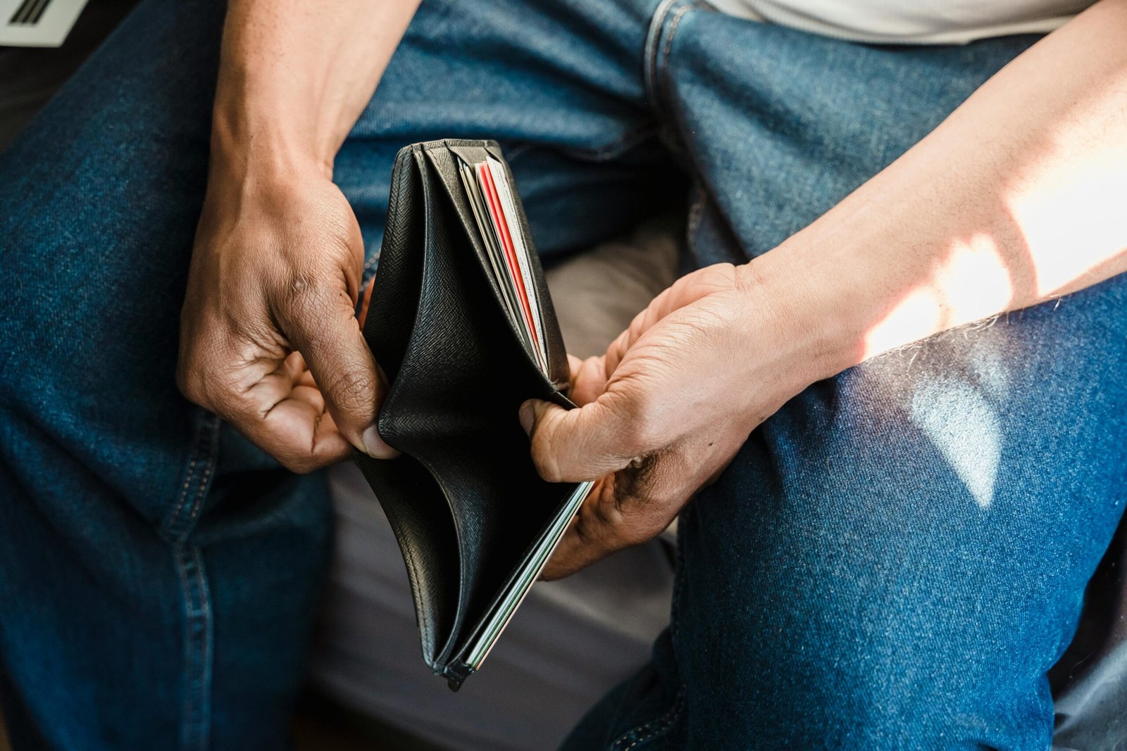 7 Things Keeping You From Saving Money (And How to Fix Them)