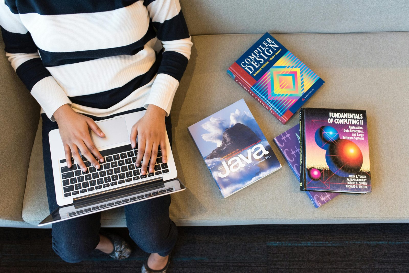 Top 7 Books to Learn High-Income Skills (No Degree Needed)